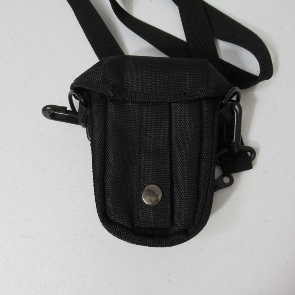 Denali Crossbody | Belt Camera Bag - Picture 4 of 13